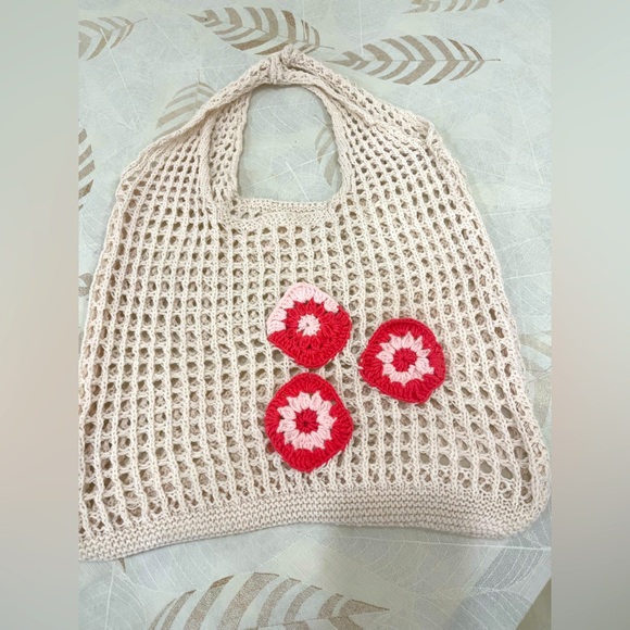 Handmade Crochet Tote Bag - Cream and Red - Picture 1 of 3